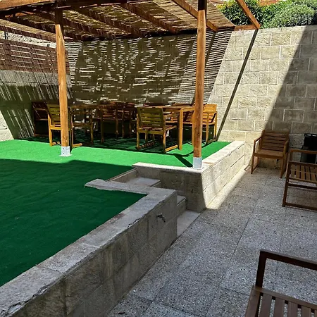 Bohobos Hostel-2